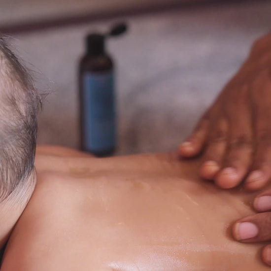 Melange Baby Oil – how to massage your baby, oil texture & benefits for soft skin and hair growth